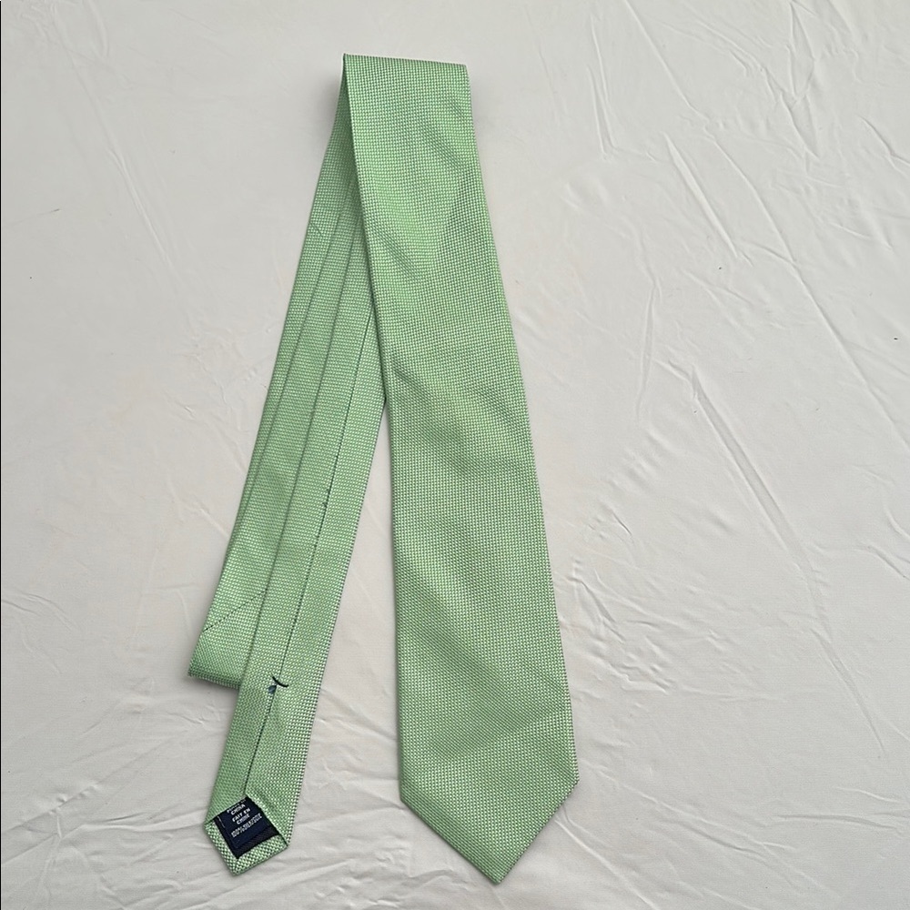 Lord and Taylor green silk tie